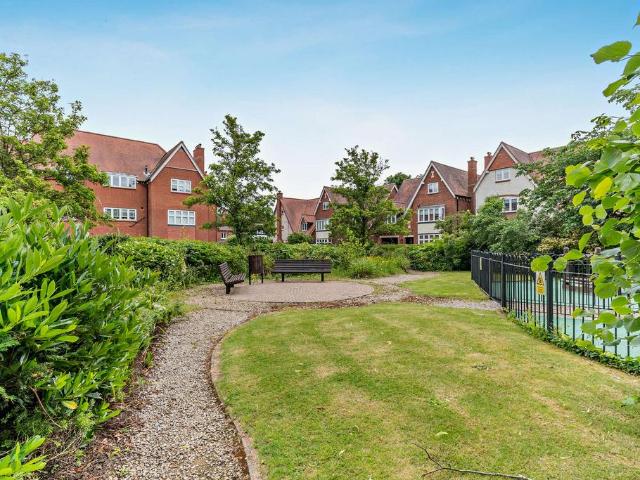 Flat for sale in Wake Green, West Midlands