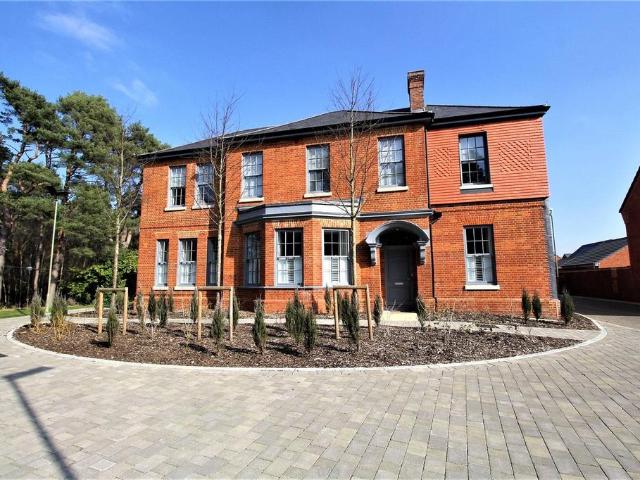 Flat for sale in Bolton Low Houses, Hampshire
