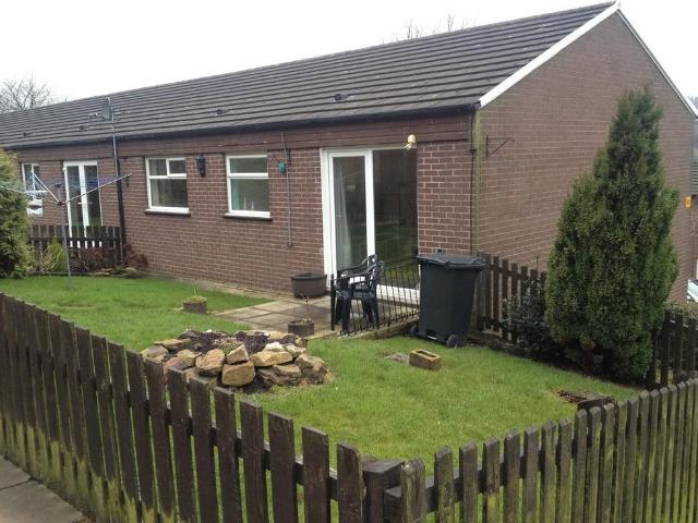 Flat for sale in West Vale, West Yorkshire