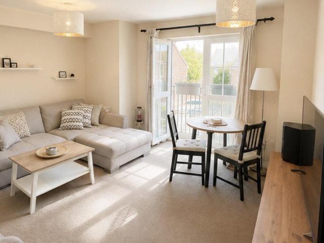Flat for sale in Milton Keynes