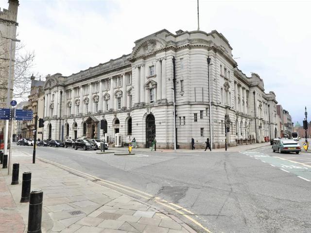 Flat for sale in Old Town, Hull