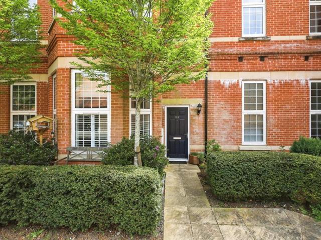 Flat for sale in Cross In Hand, East Sussex