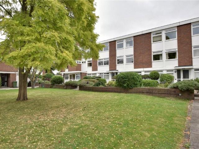 Flat for sale in Kidbrooke, Greater London
