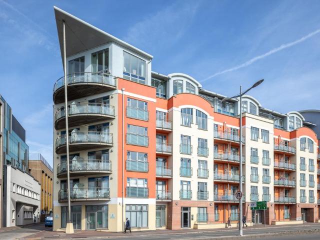 Flat for sale in St Helier, Greater London