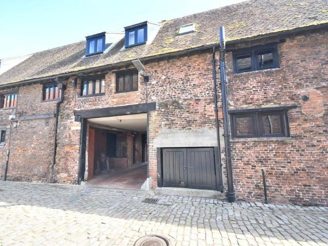 Flat for sale in South Lynn, Brookville
