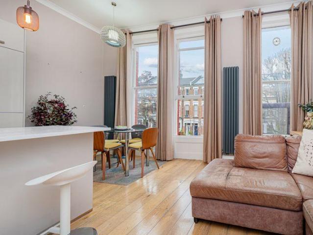 Flat for sale in Kensal Town, Maida Vale