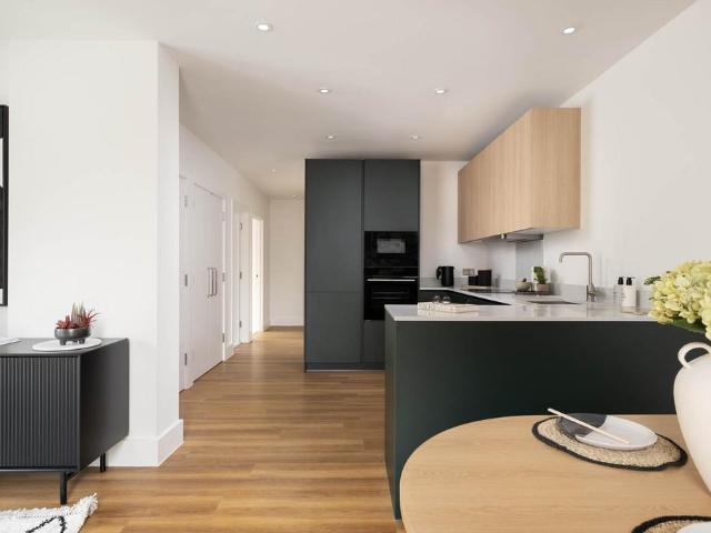 Flat for sale in Bermondsey, Isle Of Man
