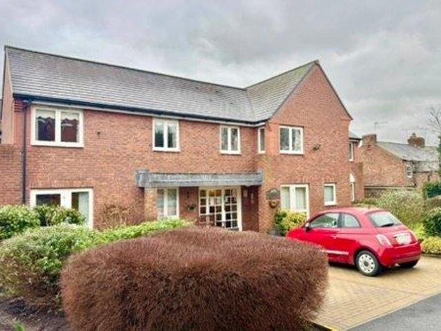 Flat for sale in Kingsbourne, Nantwich
