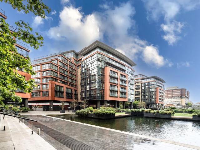 Flat for sale in Paddington, Greater London