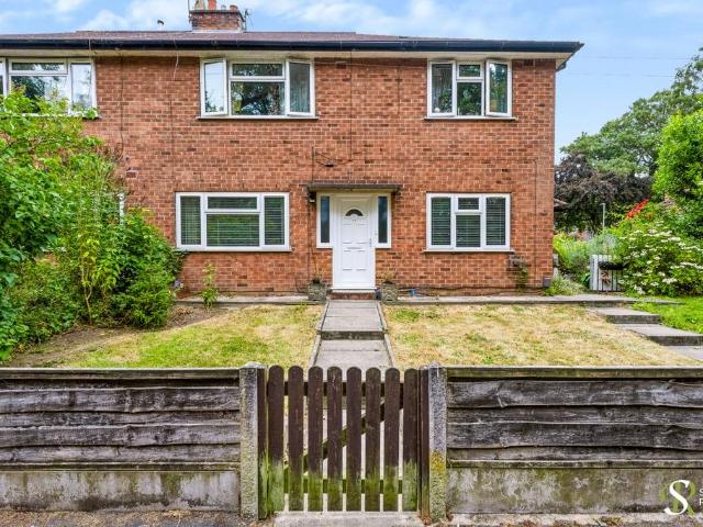 Flat for sale in Knutsford