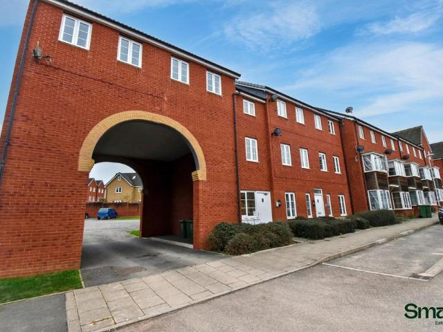 Flat for sale in Newcourt, Watergate