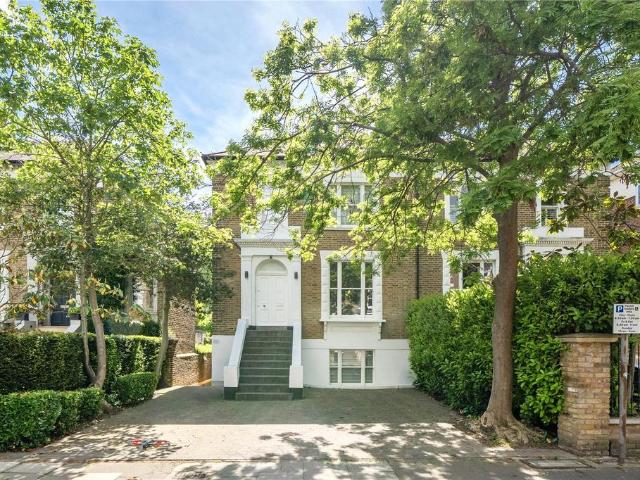 Flat for sale in London Borough of Ealing, Greater London
