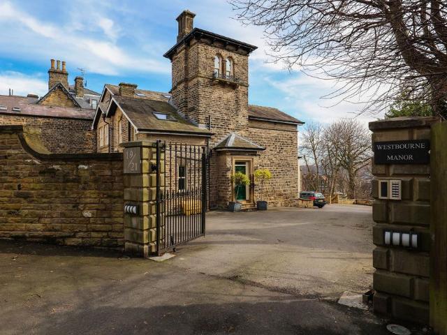 Flat for sale in Broomhill, South Yorkshire