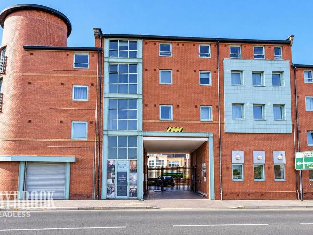 Flat for sale in Cultural Industries Quarter, Sheffield