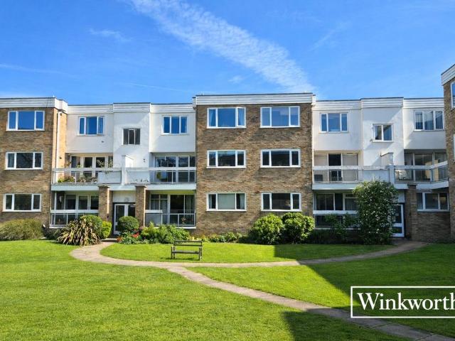 Flat for sale in New Barnet, Isle Of Man