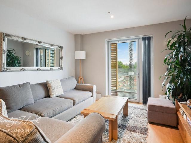 Flat for sale in Isle Of Man