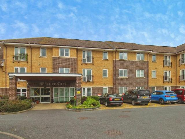 Flat for sale in Trowbridge