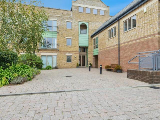 Flat for sale in Burton Waters, Ingleby
