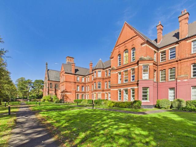 Flat for sale in City Heights, City of Nottingham