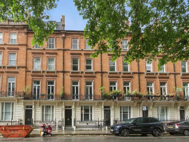 Flat for sale in Fitzrovia, Greater London