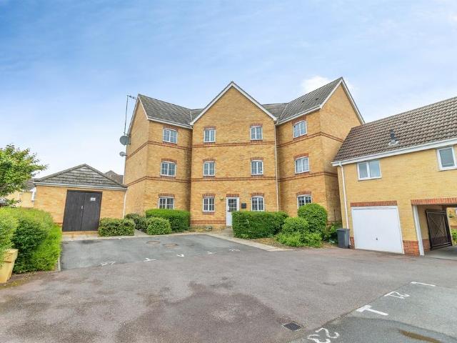 Flat for sale in Leighton-Linslade, Leighton Buzzard