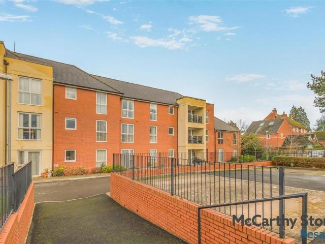 Flat for sale in Barbourne, Isle Of Man