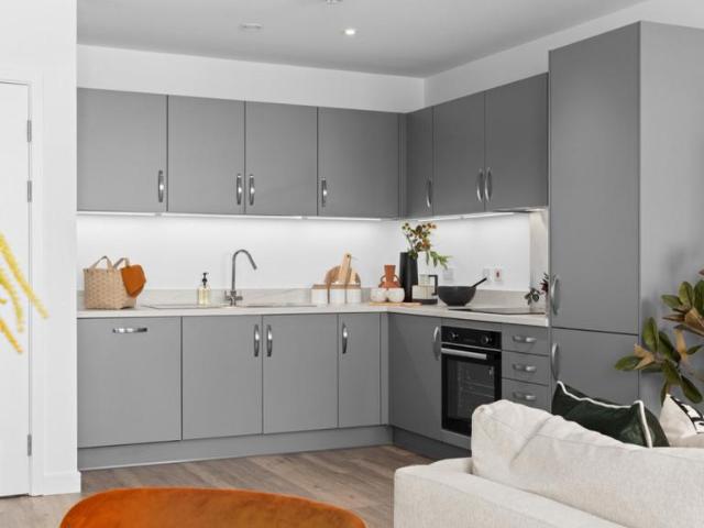 Flat for sale in Brent Cross, Greater London
