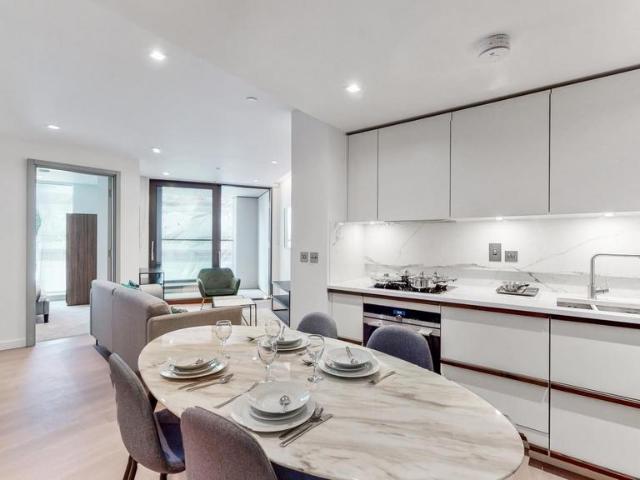 Flat for sale in Paddington, Greater London