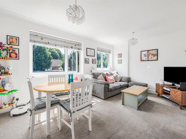 Flat for sale in Greater London