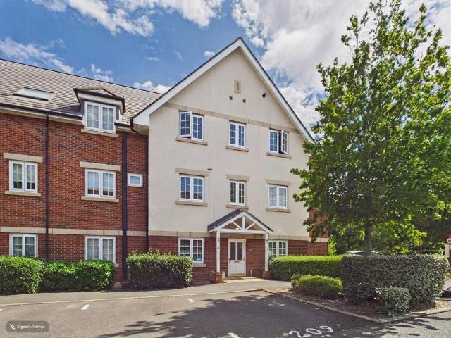 Flat for sale in Terriers, Totteridge
