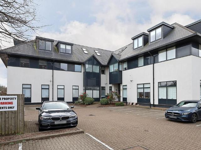 Flat for sale in Pachesham Park, Surrey