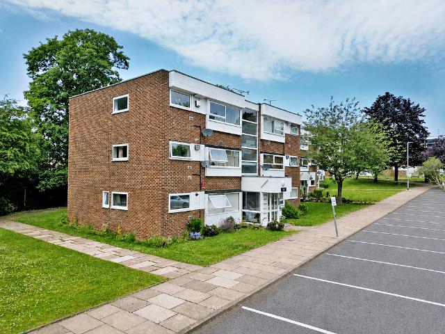 Flat for sale in Moortown, West Yorkshire