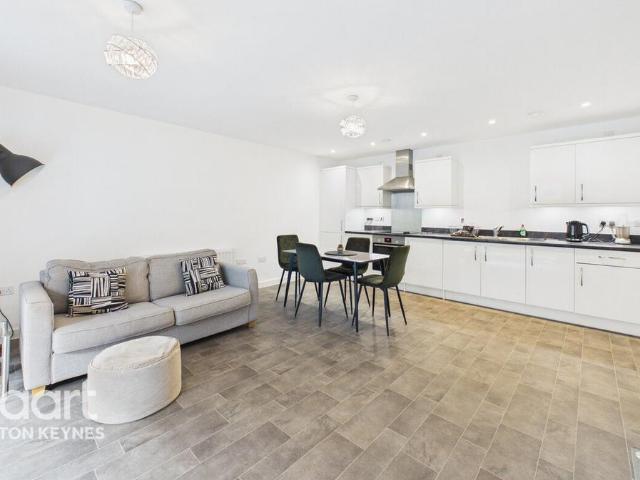 Flat for sale in Milton Keynes