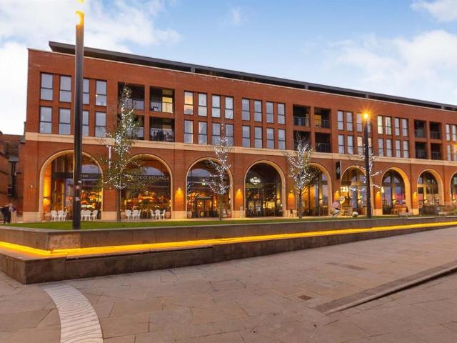 Flat for sale in Walton, Aylesbury