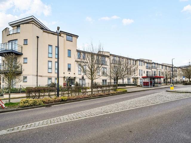 Flat for sale in Hamerton, Kent