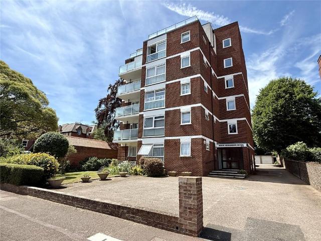 Flat for sale in Eastbourne, East Sussex