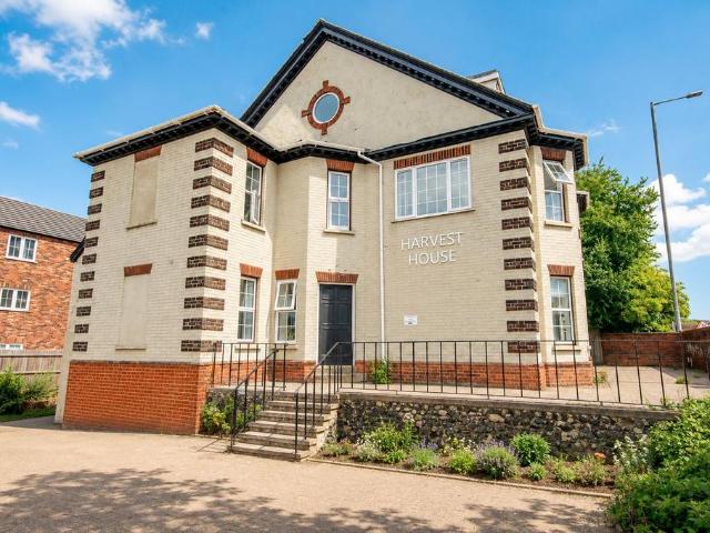 Flat for sale in South Lynn, Brookville