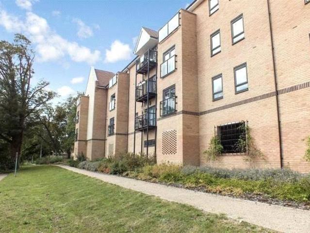 Flat for sale in Huntingdon, Cambridgeshire