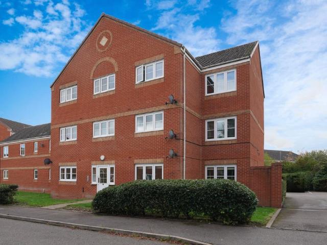 Flat for sale in Nuneaton, Nuneaton and Bedworth