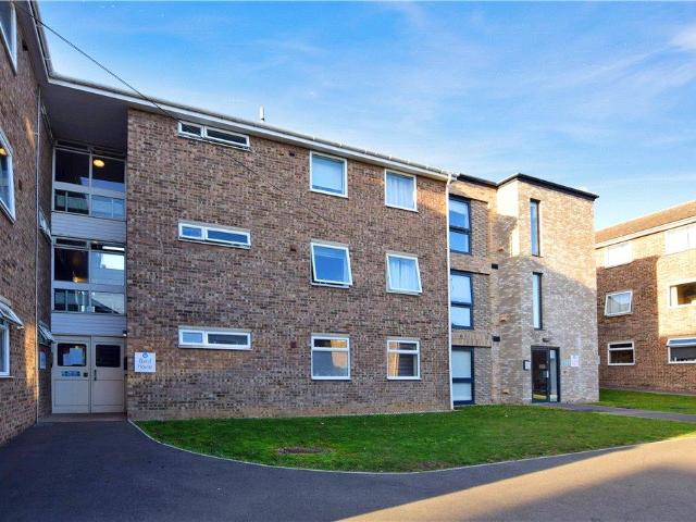 Flat for sale in Fordham Heath, Essex