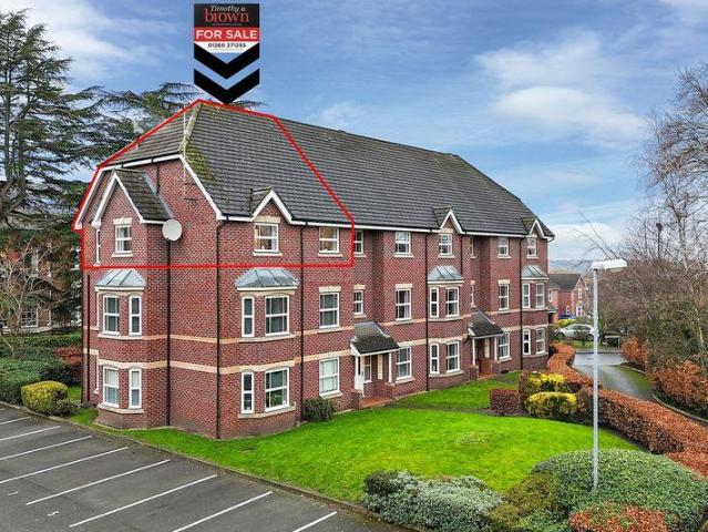 Flat for sale in Congleton