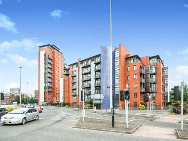 Flat for sale in Castlefield, Manchester