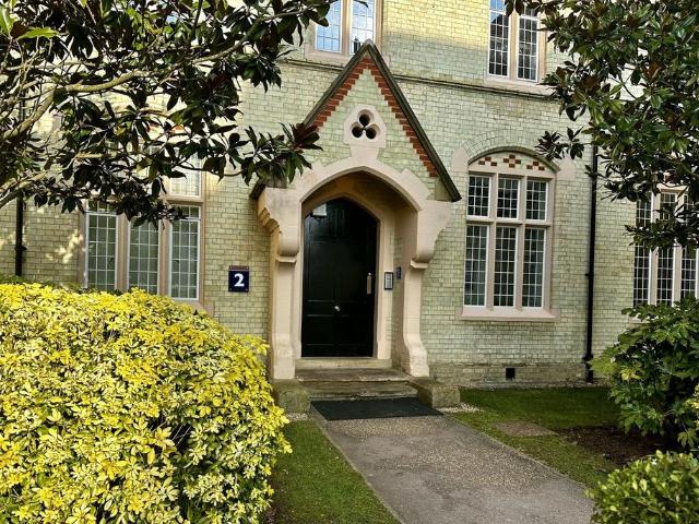 Flat for sale in Fairfield Park, Bedfordshire