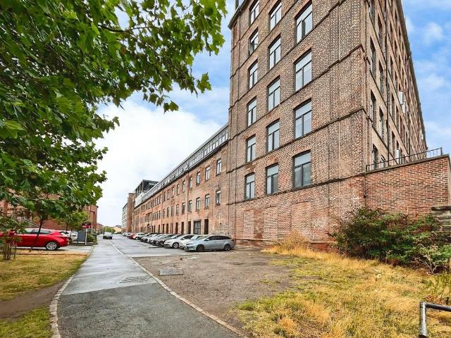 Flat for sale in Hunslet, West Yorkshire