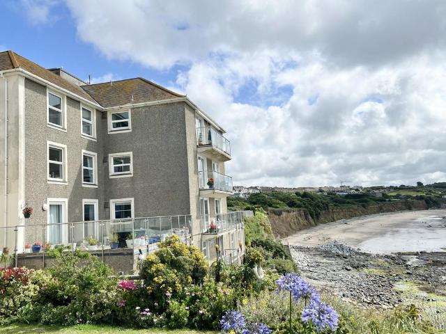 Flat for sale in Marazion