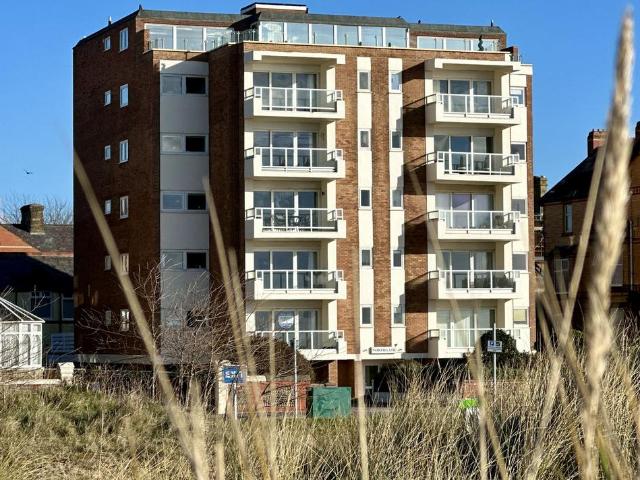 Flat for sale in St Annes, Lytham