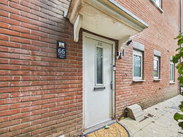 Flat for sale in Slough