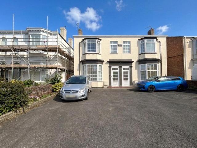 Flat for sale in Southport, Sefton
