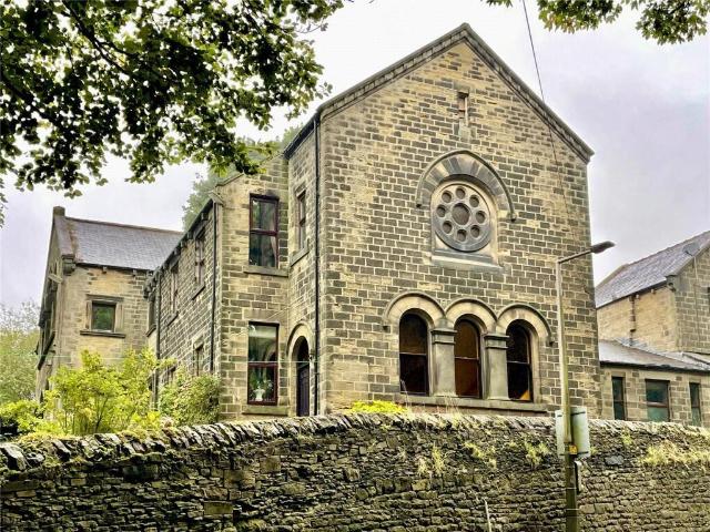 Flat for sale in Thurlstone, South Yorkshire