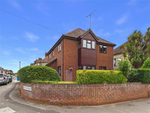 Flat for sale in Key Street, Suffolk